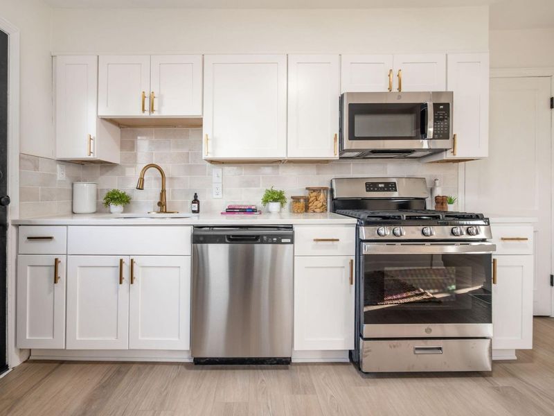 1994 Stratford Way, Columbus, OH 43219 Photo 10