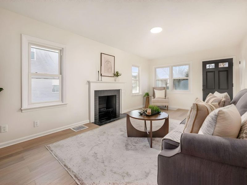 1994 Stratford Way, Columbus, OH 43219 Photo 5