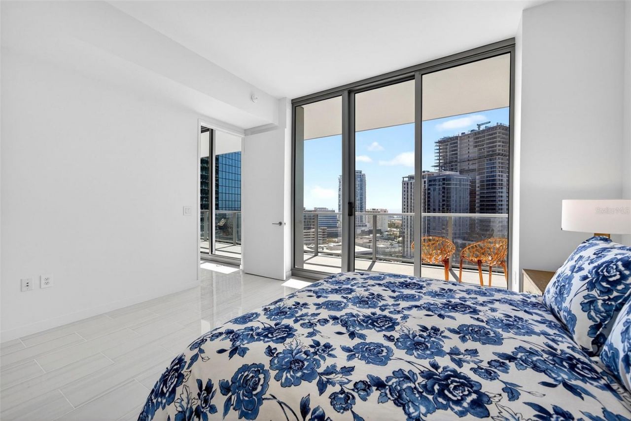 400 Central Avenue, Unit 1405, Saint Petersburg, FL 33701 Photo