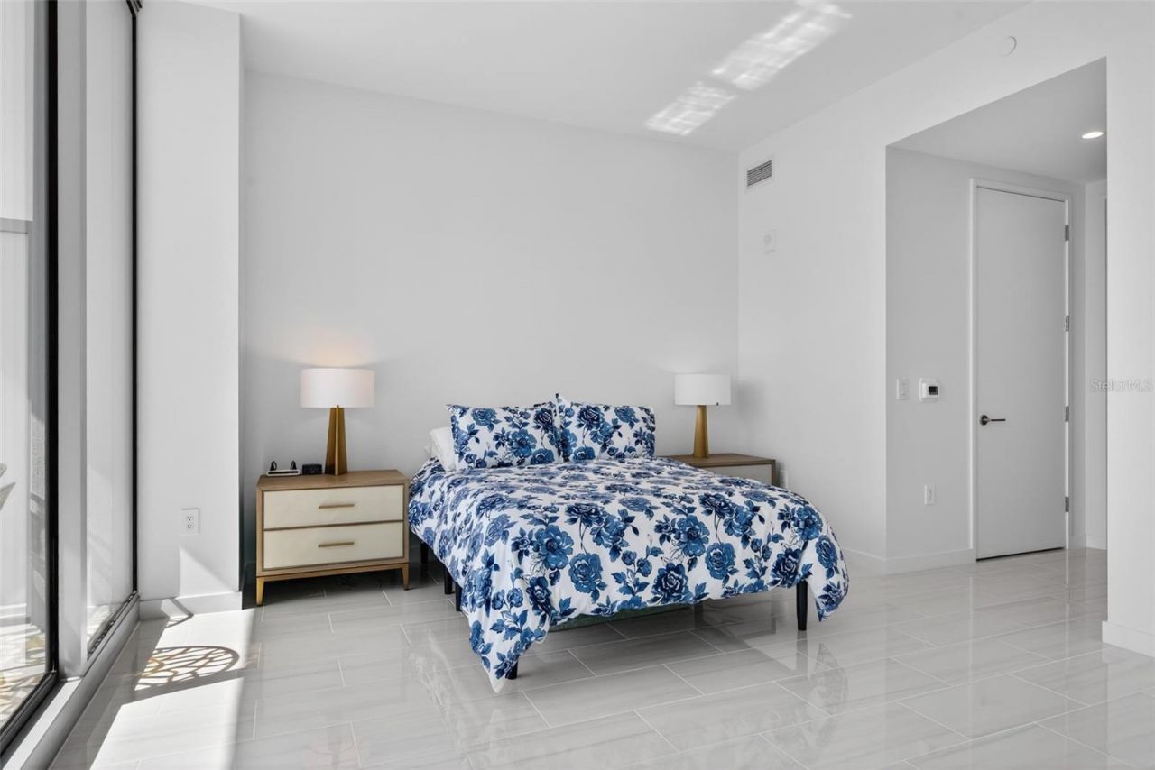 400 Central Avenue, Unit 1405, Saint Petersburg, FL 33701 Photo