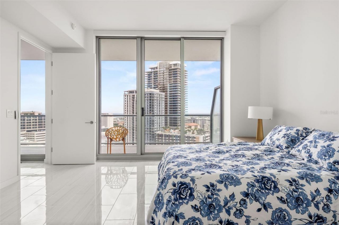 400 Central Avenue, Unit 1405, Saint Petersburg, FL 33701 Photo