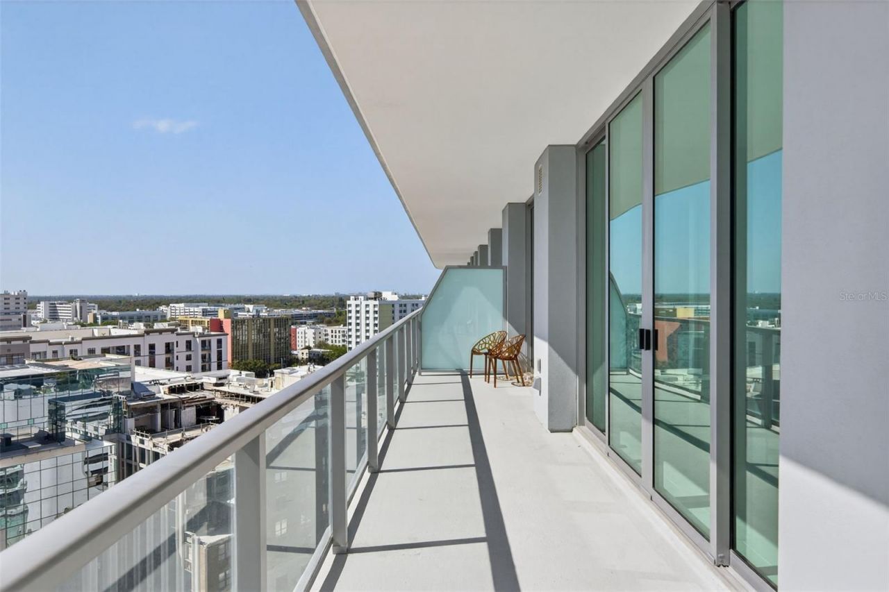 400 Central Avenue, Unit 1405, Saint Petersburg, FL 33701 Photo