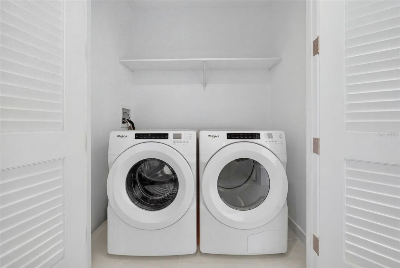 400 Central Avenue, Unit 1405, Saint Petersburg, FL 33701 Photo