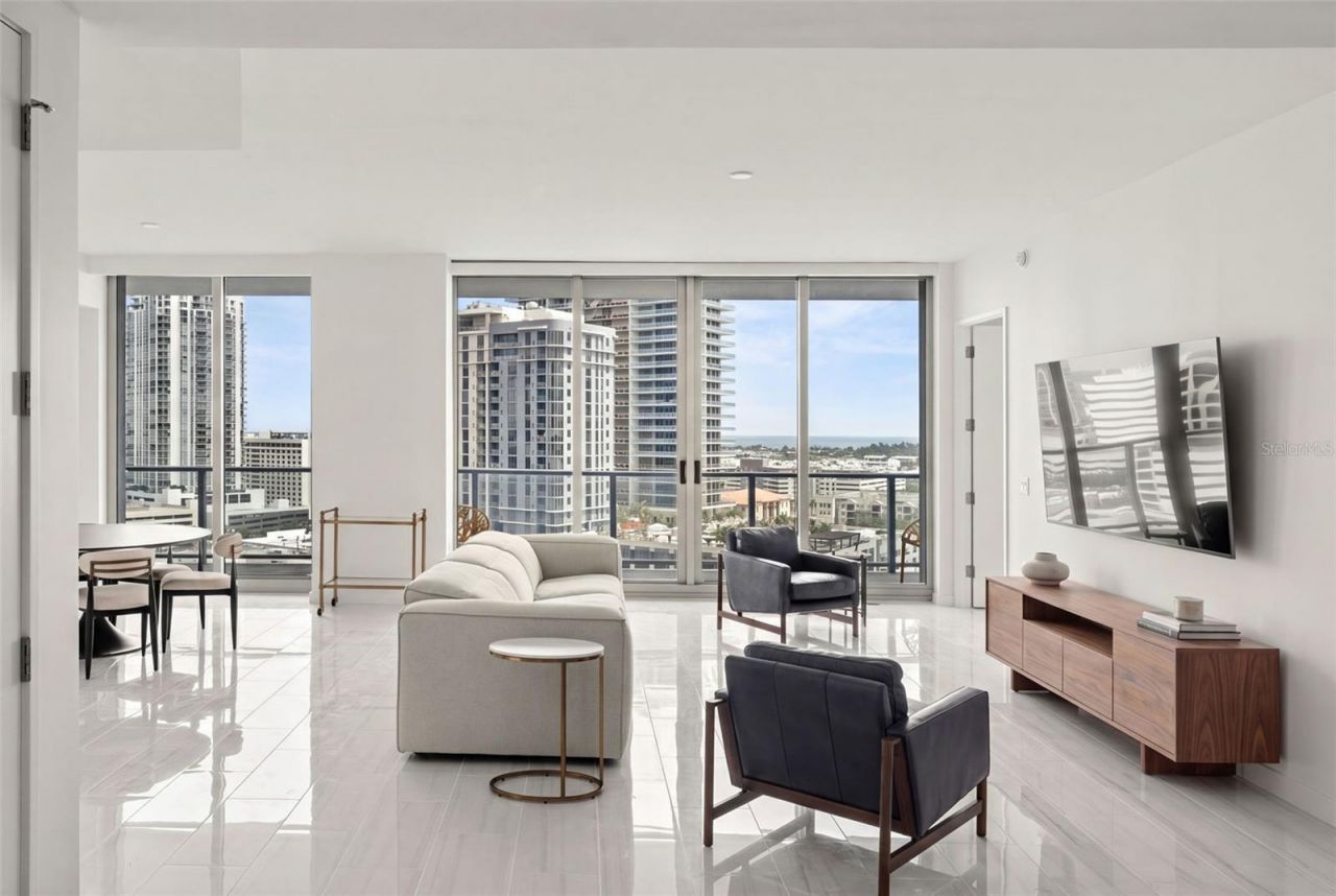 400 Central Avenue, Unit 1405, Saint Petersburg, FL 33701 Photo