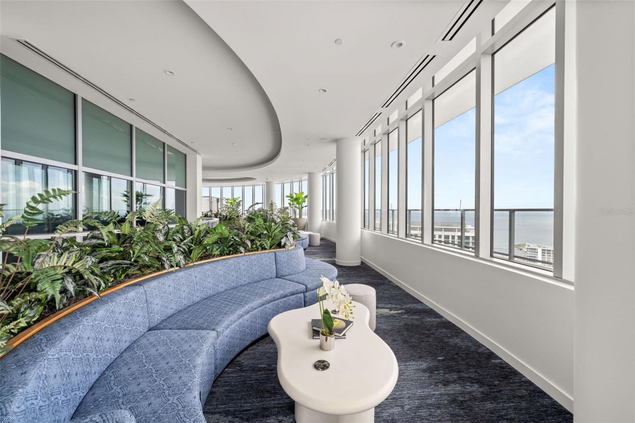 400 Central Avenue, Unit 1405, Saint Petersburg, FL 33701 Photo