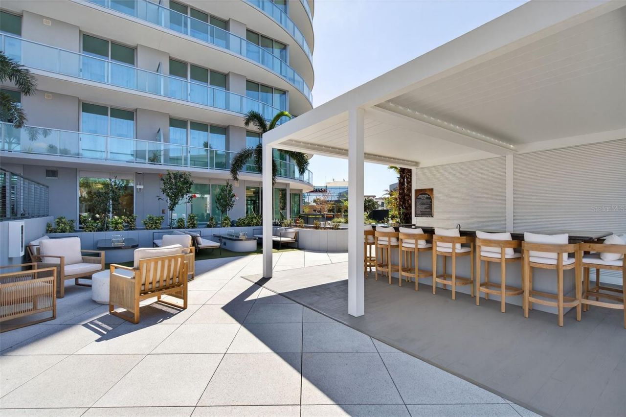 400 Central Avenue, Unit 1405, Saint Petersburg, FL 33701 Photo