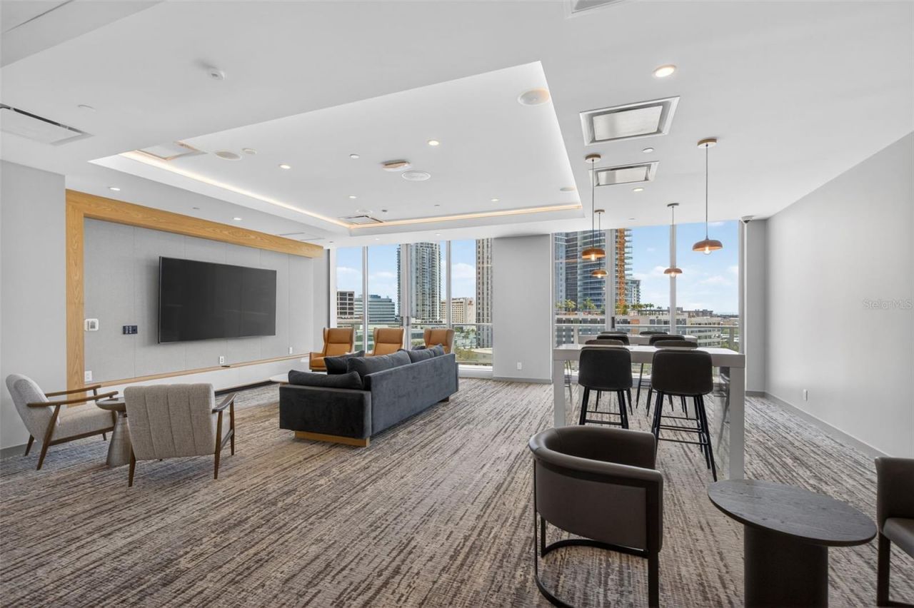 400 Central Avenue, Unit 1405, Saint Petersburg, FL 33701 Photo