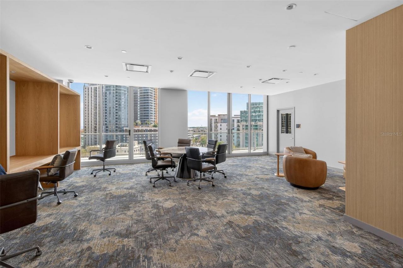 400 Central Avenue, Unit 1405, Saint Petersburg, FL 33701 Photo