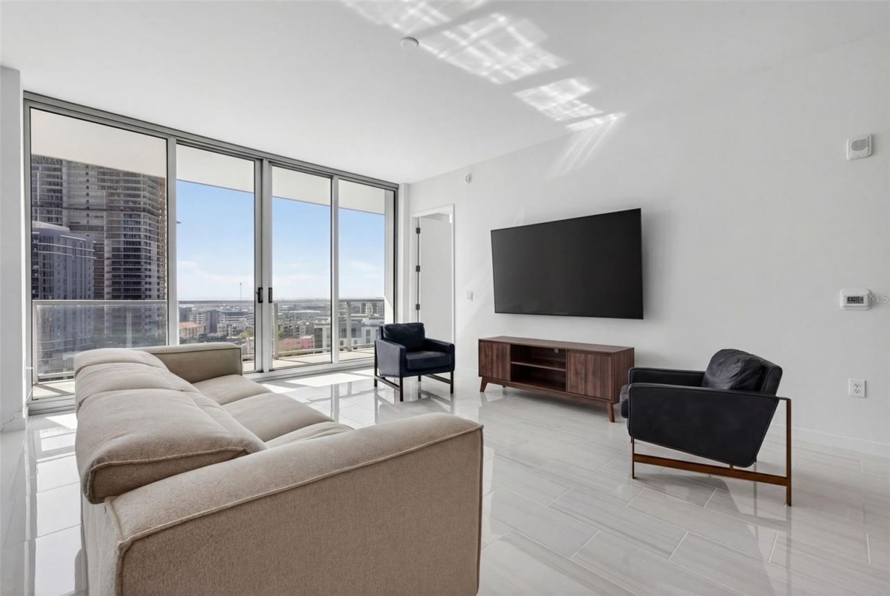 400 Central Avenue, Unit 1405, Saint Petersburg, FL 33701 Photo