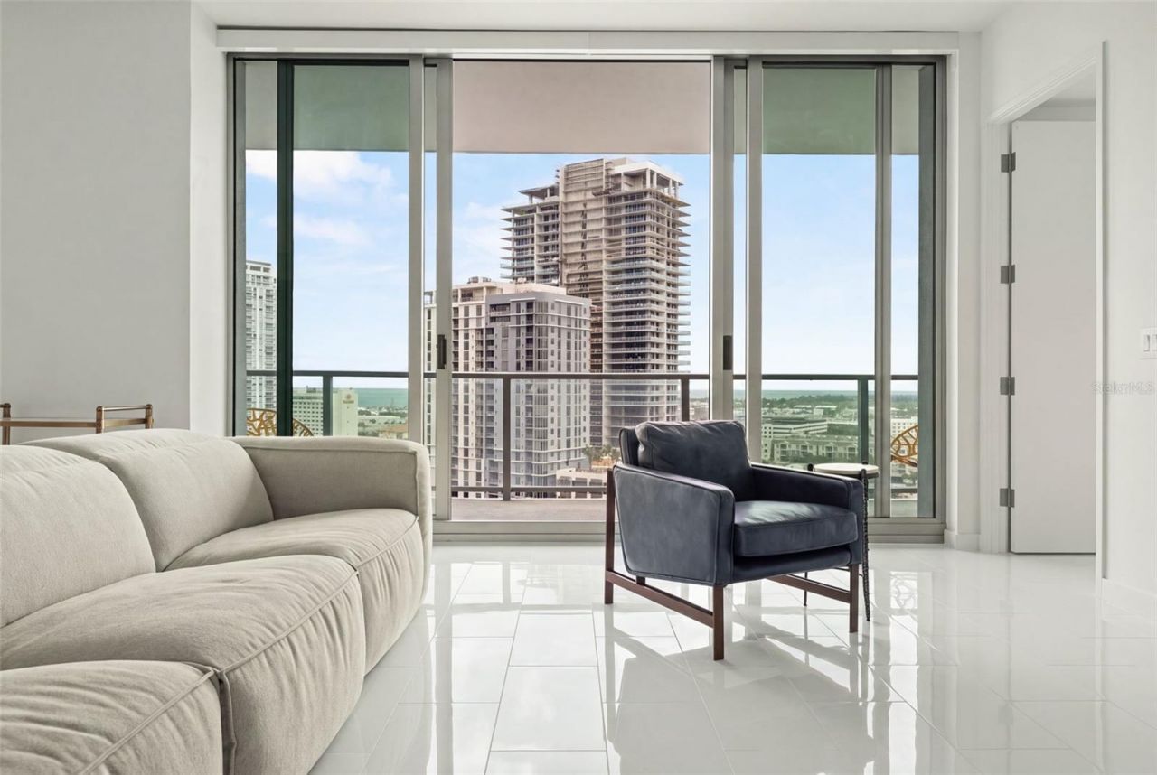 400 Central Avenue, Unit 1405, Saint Petersburg, FL 33701 Photo