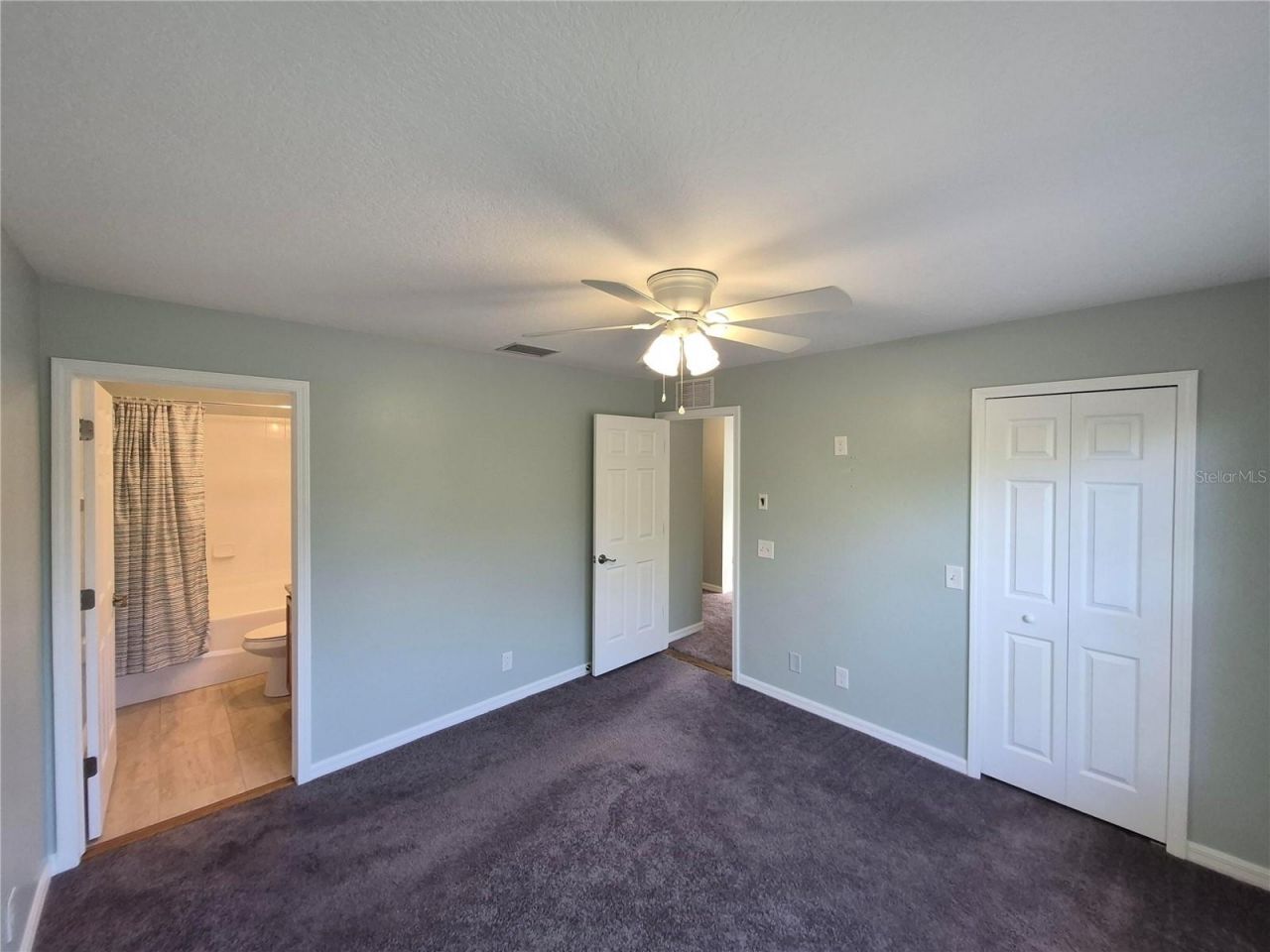 3845 Island Way, Saint Petersburg, FL 33705 Photo