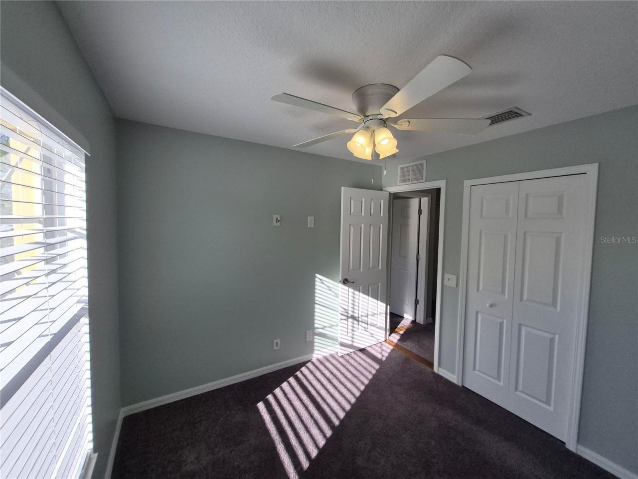 3845 Island Way, Saint Petersburg, FL 33705 Photo