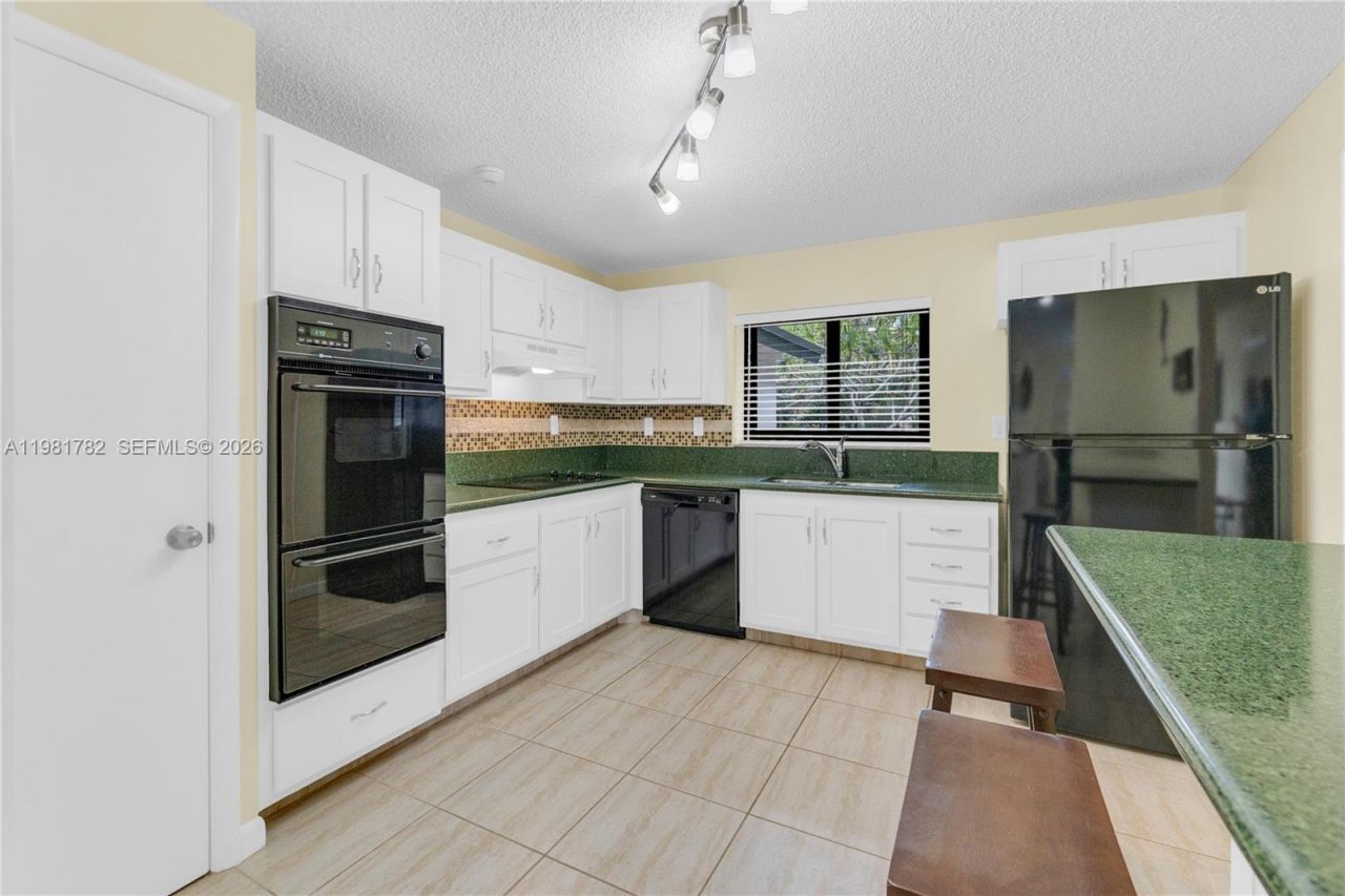 11709 Melaleuca Way, Cooper City, FL 33026 Photo