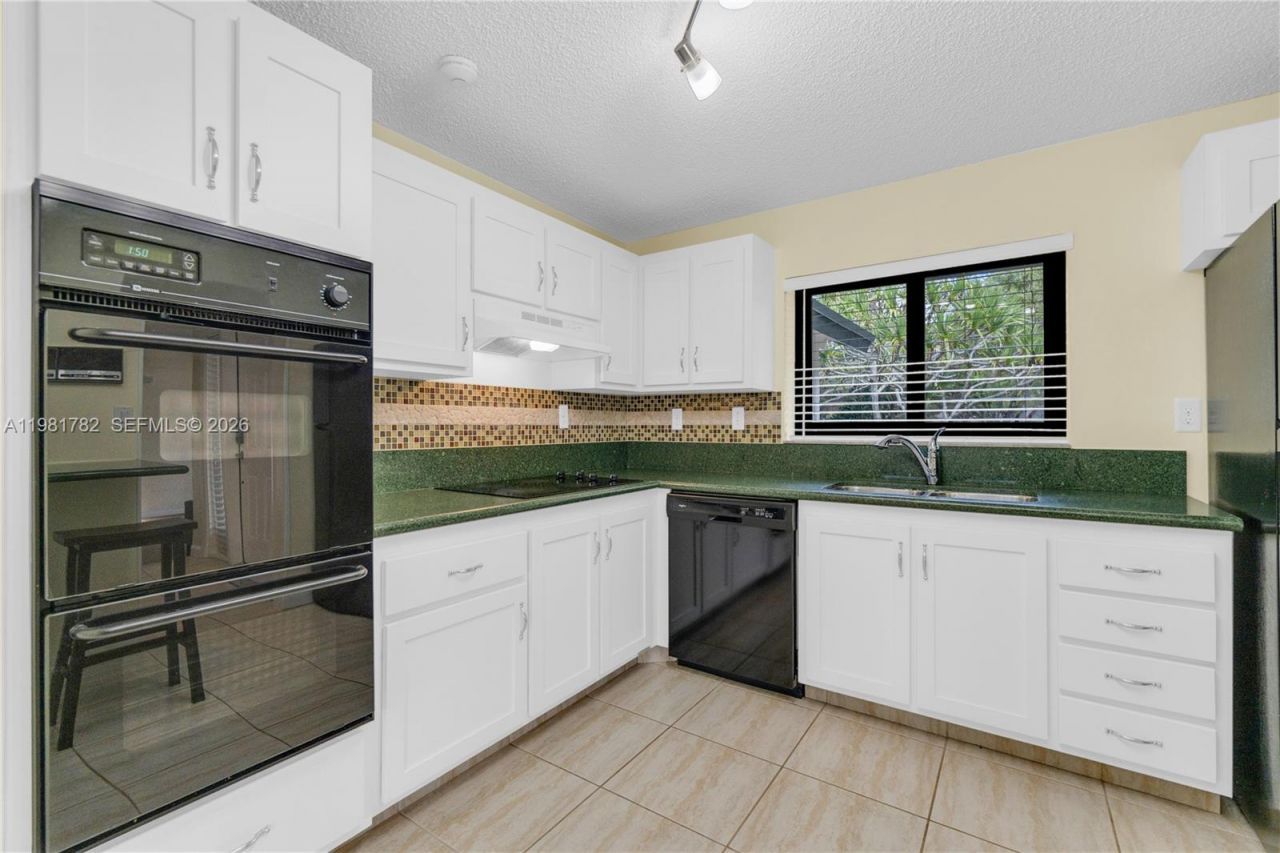 11709 Melaleuca Way, Cooper City, FL 33026 Photo