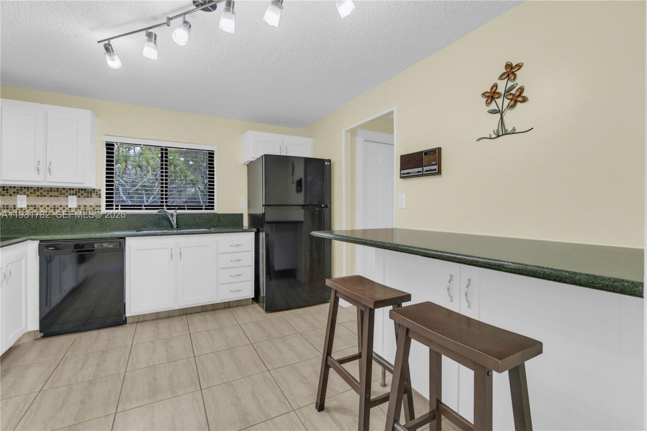 11709 Melaleuca Way, Cooper City, FL 33026 Photo