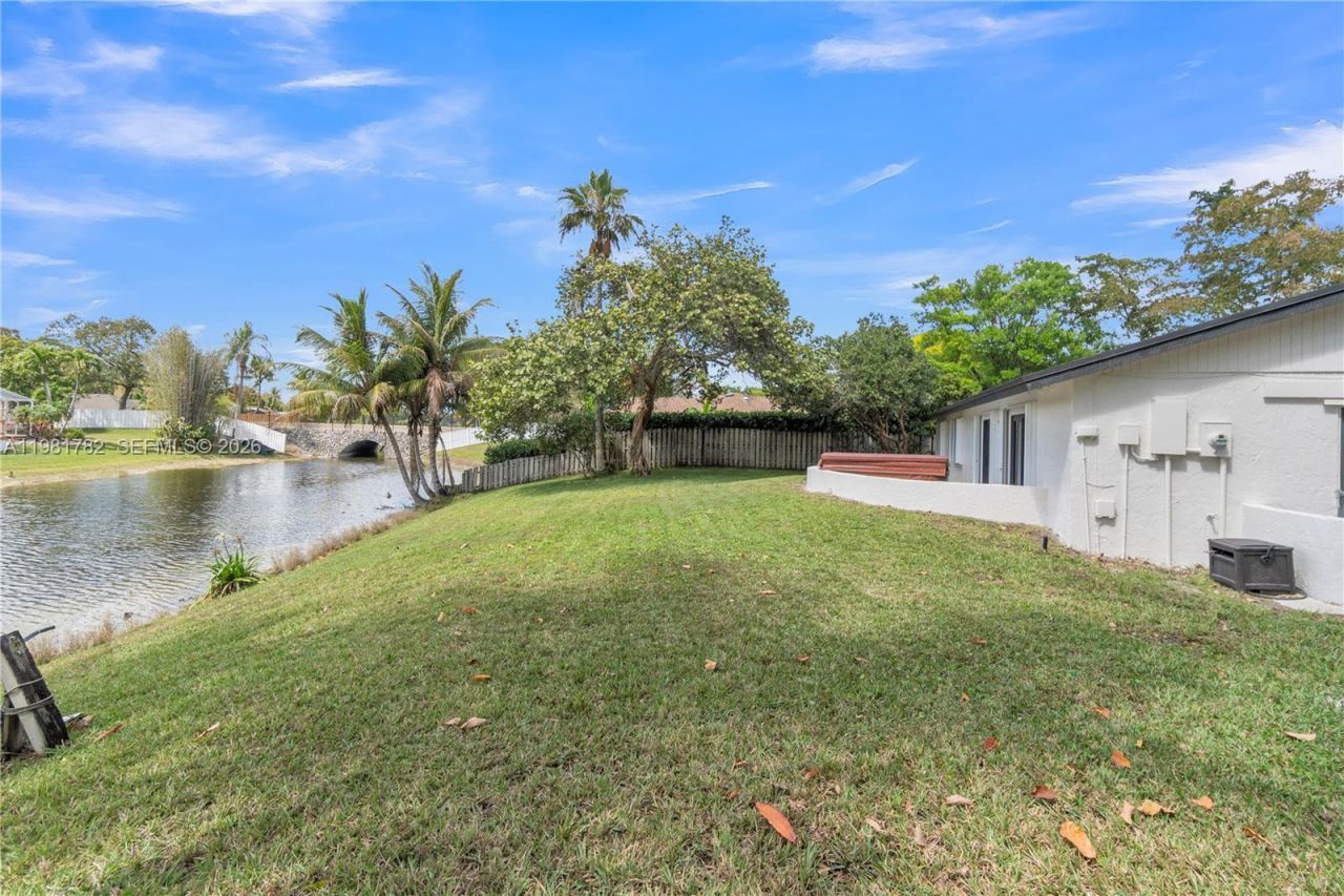 11709 Melaleuca Way, Cooper City, FL 33026 Photo