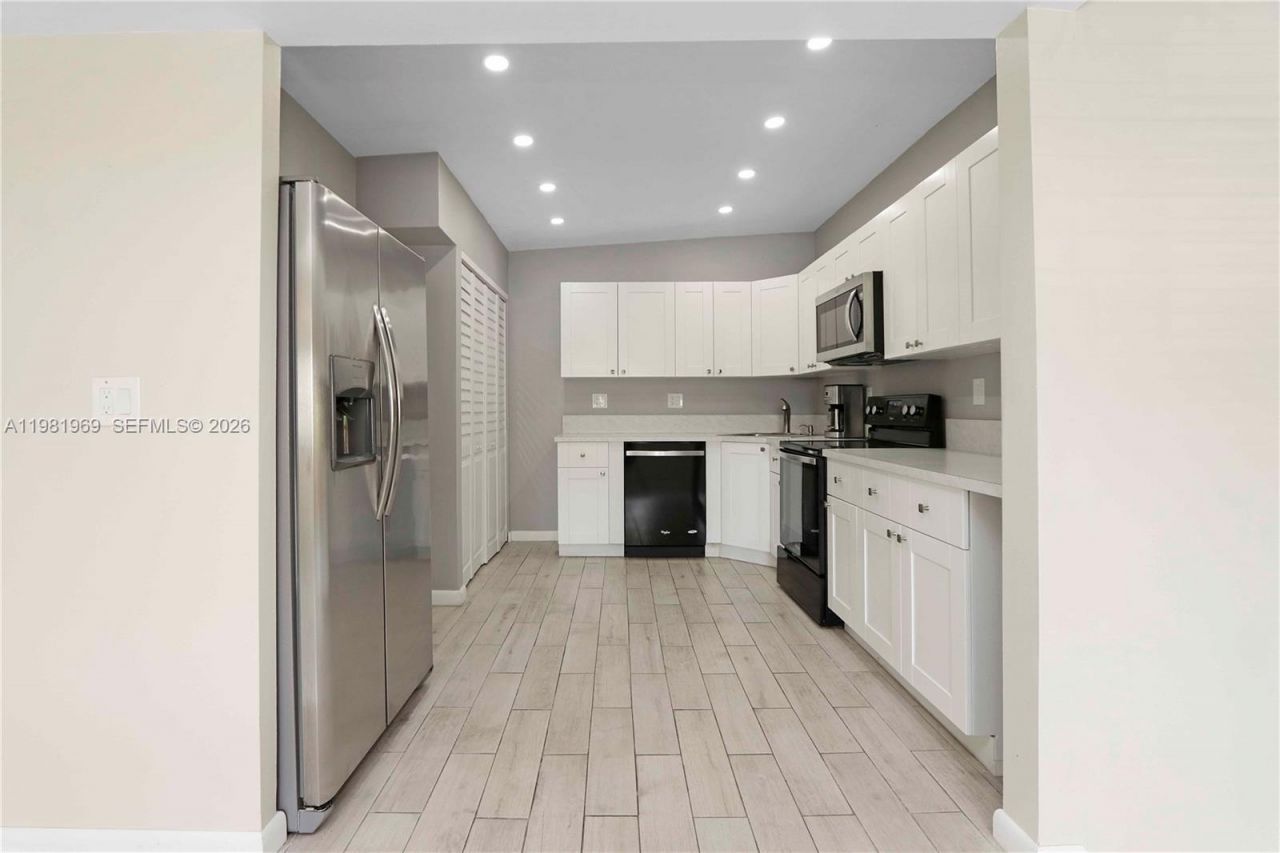 11721 SW 112th Ter , Miami, FL 33186 Photo