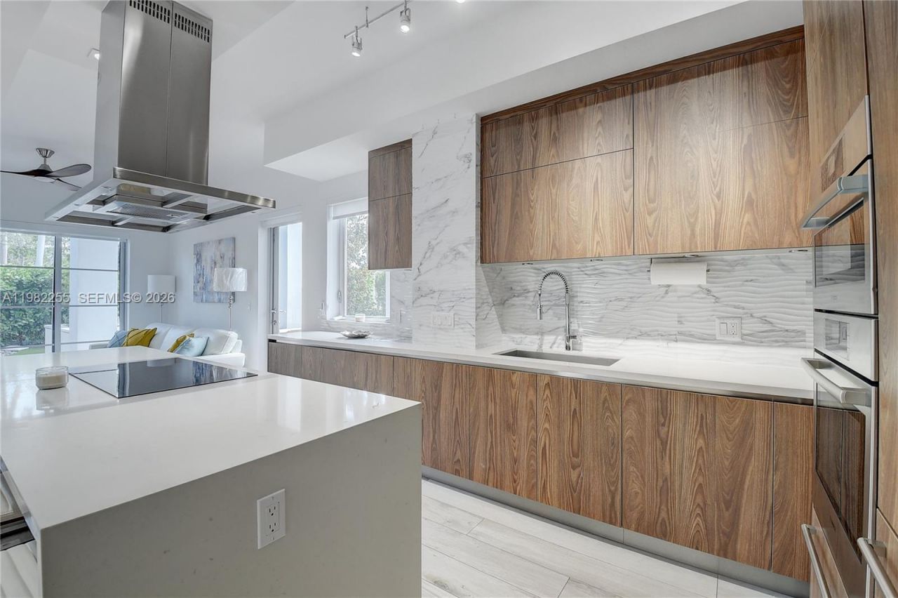 155 E Boca Raton Rd, Unit TH1, Boca Raton, FL 33432 Photo