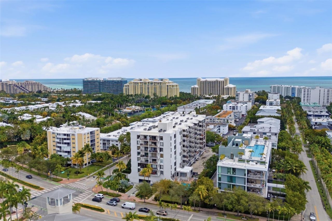 575 Crandon Blvd , Unit 707, Key Biscayne, FL 33149 Photo
