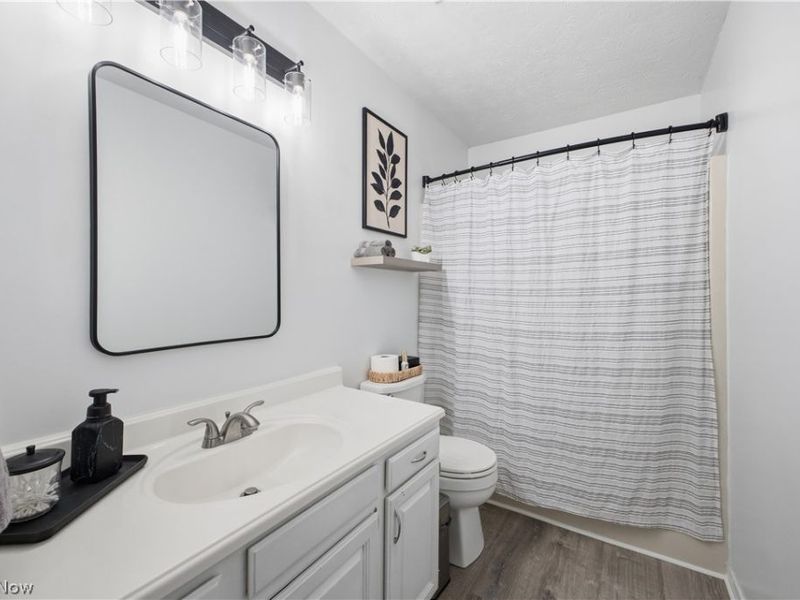 1764 Dumont Drive, Mineral Ridge, OH 44440 Photo 14