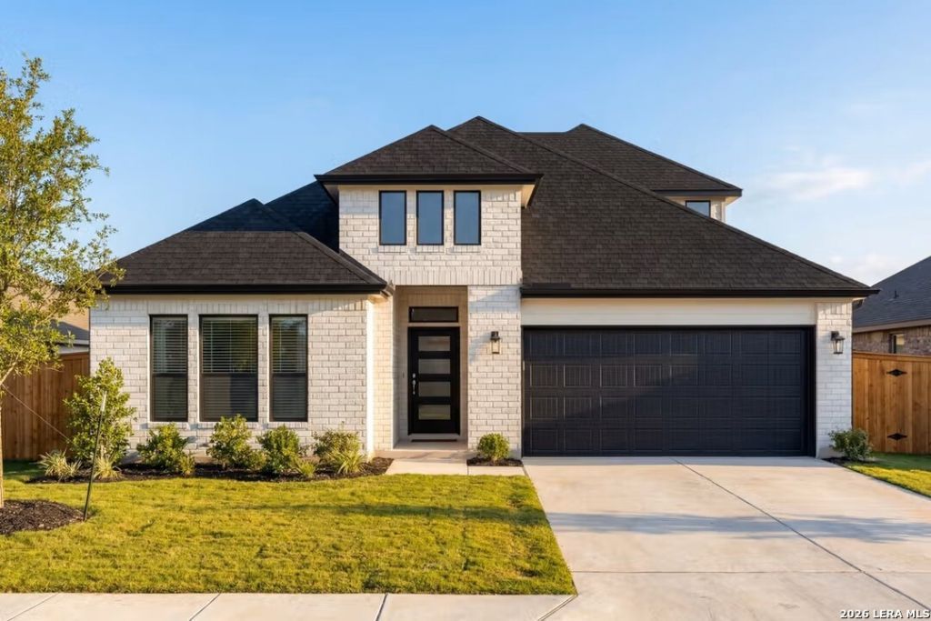 429 Tims Way, Seguin, TX 78155 Main Photo