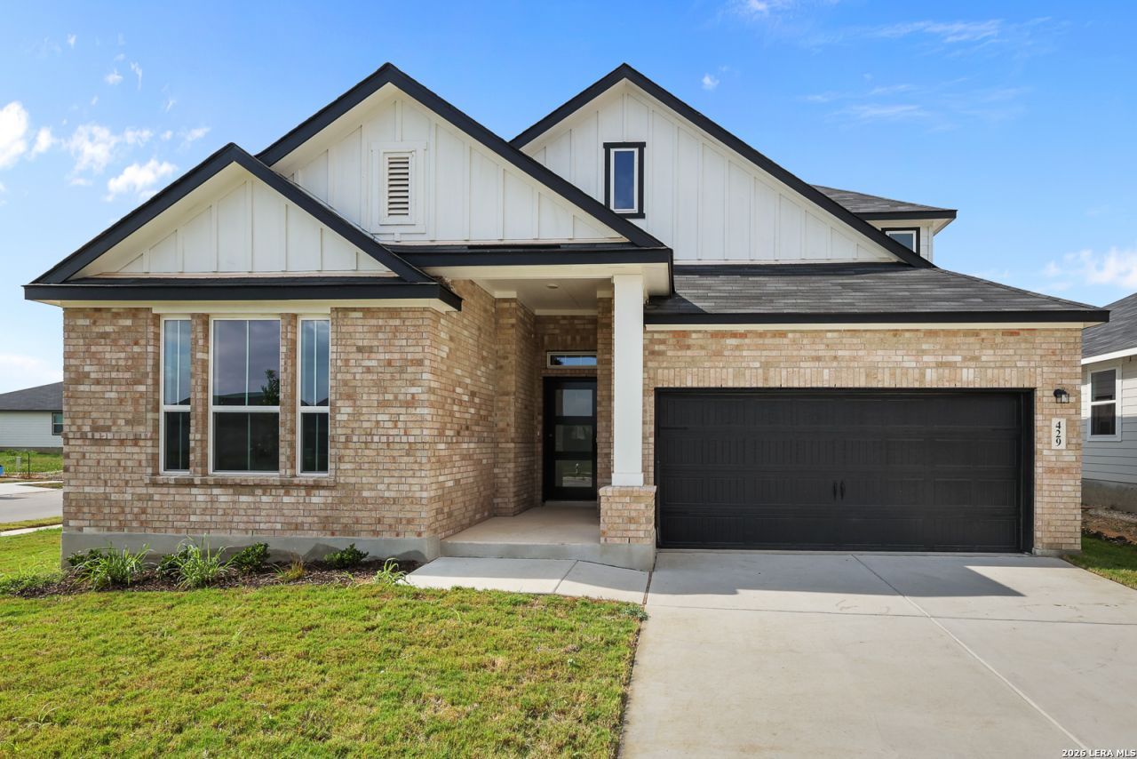 429 Tims Way, Seguin, TX 78155 Main Photo