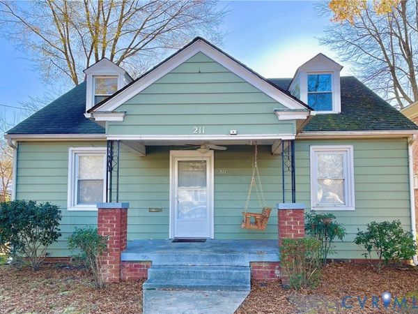 211 Jefferson Avenue, Colonial Heights, VA 23834