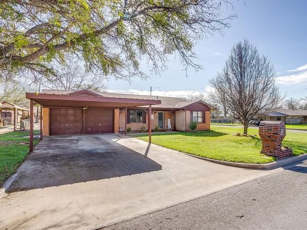 800 Brazos Drive, Mineral Wells, TX 76067