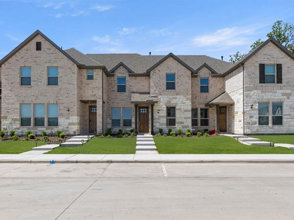 1967 Gentle Oak Trail, Corinth, TX 76210