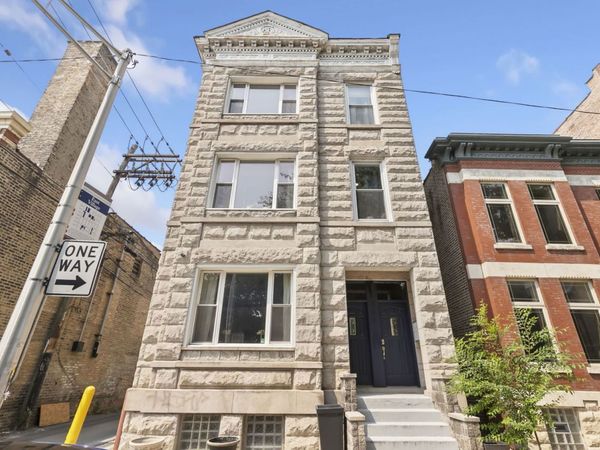 814 N Hermitage Avenue , Chicago, IL 60622
