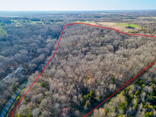 000 Belville Road, New Burnside, IL 62967