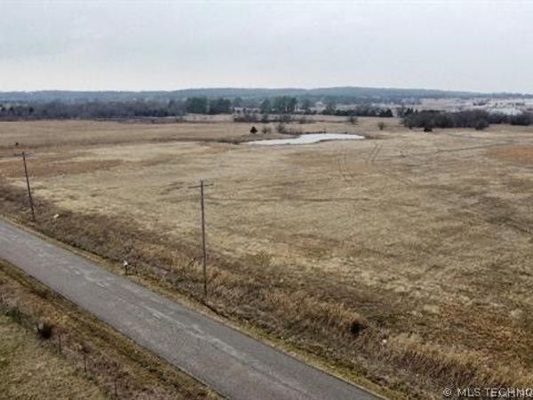 Oak Ridge , Holdenville, OK 74848