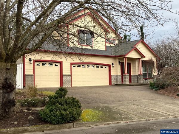 4374 Log Dr NE, Salem, OR 97305