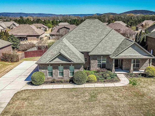 7585 Crestridge Drive, Owens Cross Roads, AL 35763