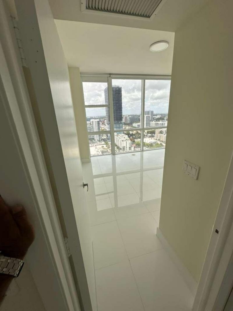 665 NE 25th Street, Unit 2601, Miami, FL 33137 Photo