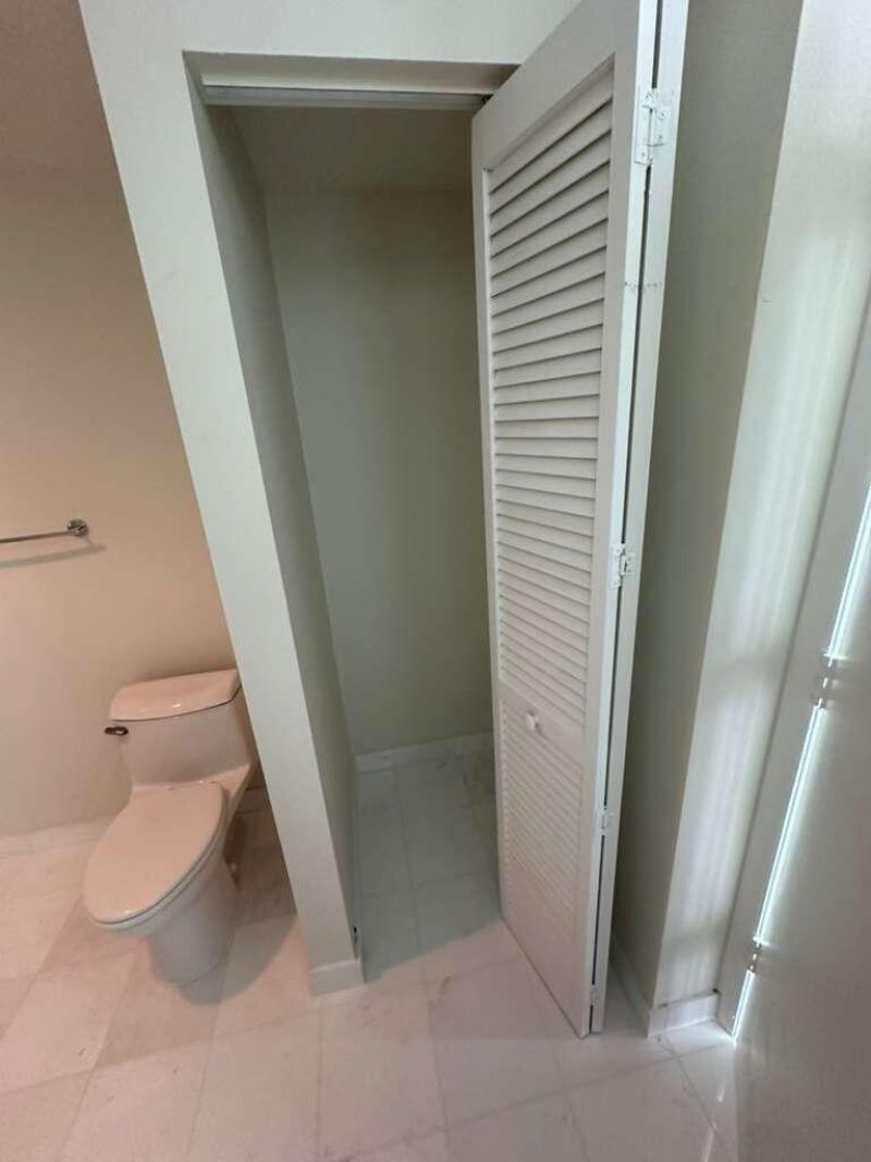 665 NE 25th Street, Unit 2601, Miami, FL 33137 Photo