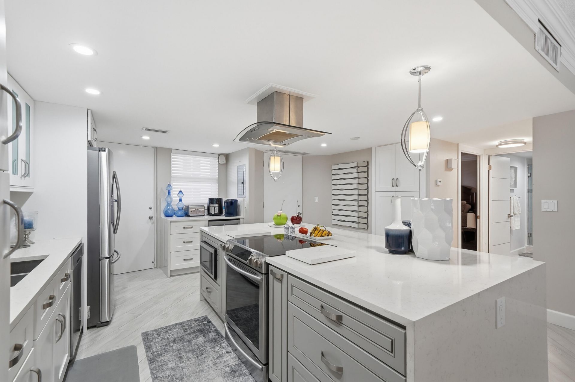 4100 Galt Ocean Drive, Unit 305, Fort Lauderdale, FL 33308 Photo