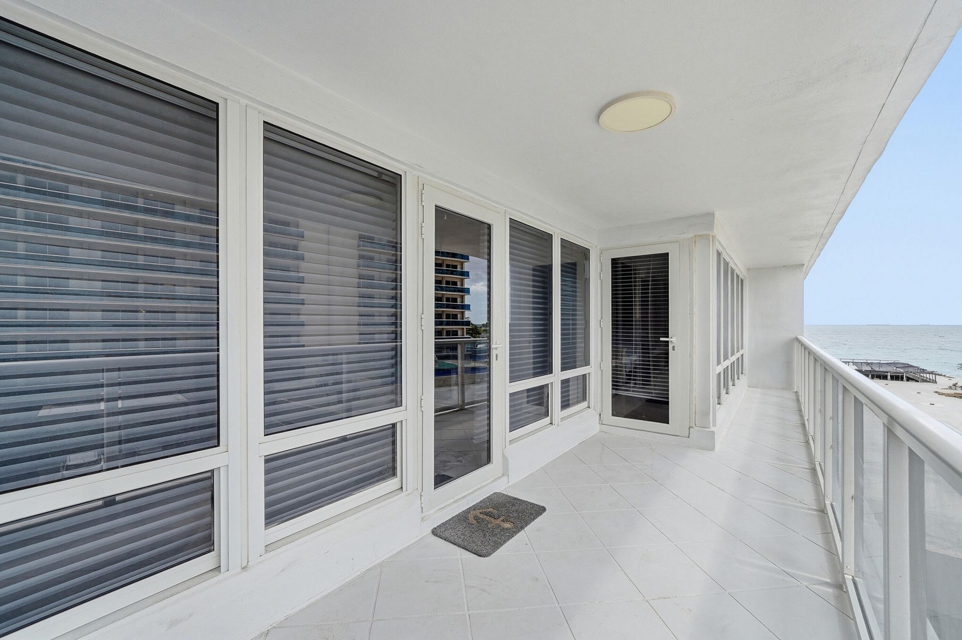 4100 Galt Ocean Drive, Unit 305, Fort Lauderdale, FL 33308 Photo