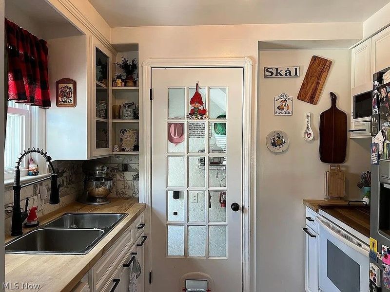 25725 Cook Road, Olmsted Falls, OH 44138 Photo 13