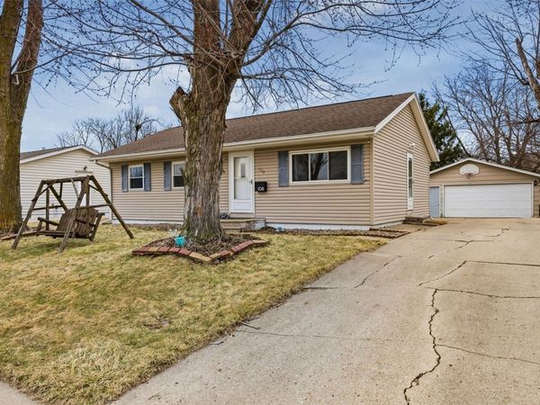 108 Atwood Drive SW, Cedar Rapids, IA 52404