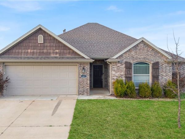 407 W Gillian Avenue , Rogers, AR 72758