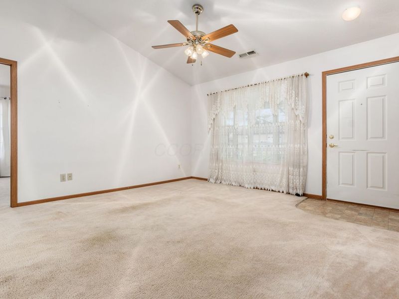 1206 Hillview Circle E, Newark, OH 43055 Photo 10