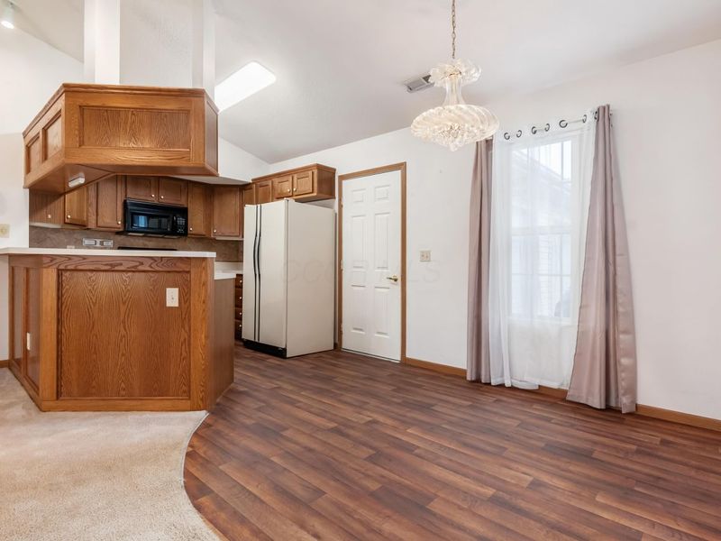 1206 Hillview Circle E, Newark, OH 43055 Photo 13