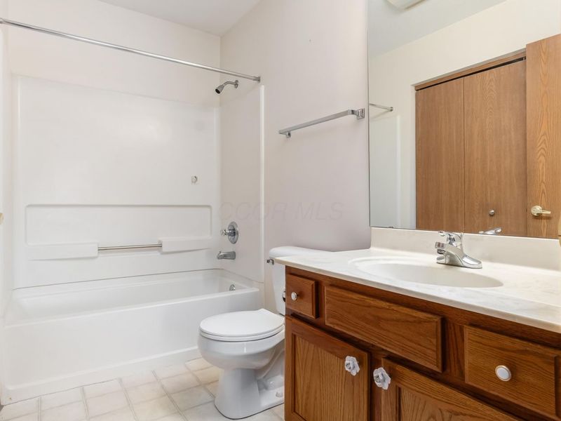 1206 Hillview Circle E, Newark, OH 43055 Photo 27