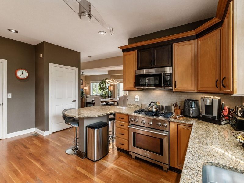 586 Pinegrove Place, Columbus, OH 43230 Photo 15