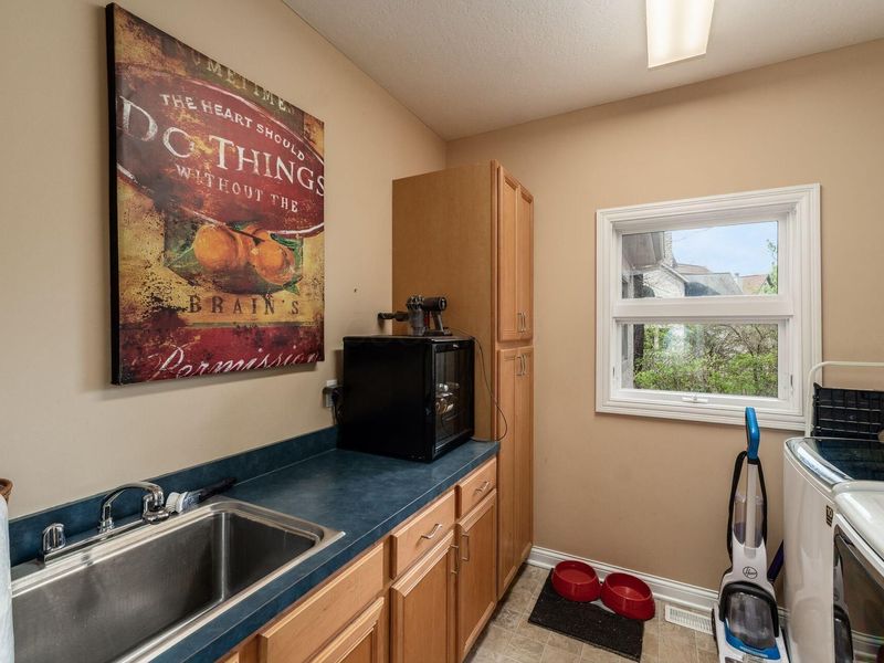 586 Pinegrove Place, Columbus, OH 43230 Photo 16