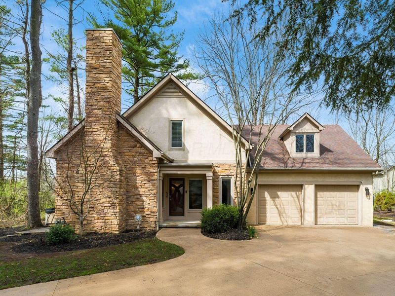 586 Pinegrove Place, Columbus, OH 43230 Photo 2