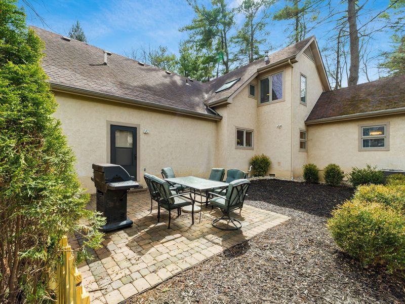 586 Pinegrove Place, Columbus, OH 43230 Photo 30