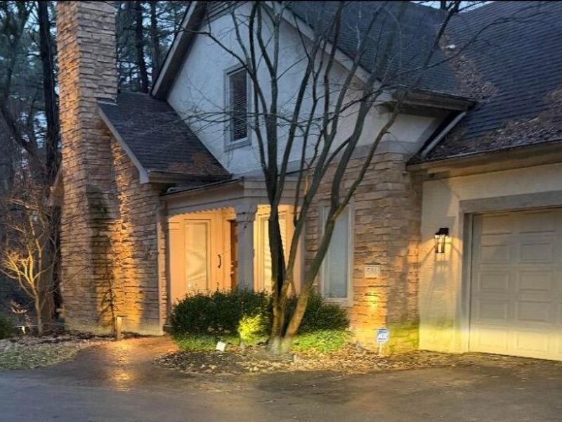 586 Pinegrove Place, Columbus, OH 43230 Photo 4