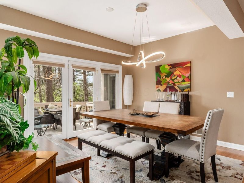 586 Pinegrove Place, Columbus, OH 43230 Photo 9